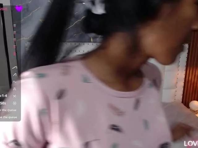 Freechat Indiancutiie on BongaCams