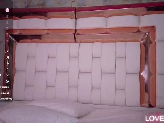 Freechat Indiancutiie on BongaCams