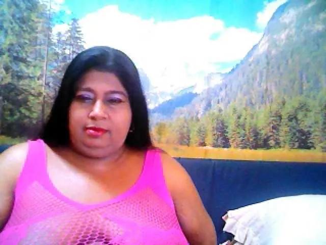 Offline indianhoney on BongaCams