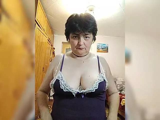 Offline IsXLoves on BongaCams