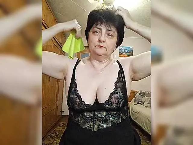 Offline IsXLoves on BongaCams