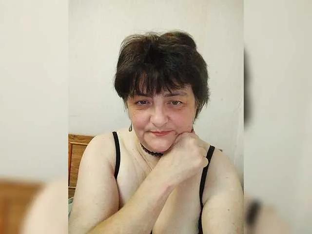 Offline IsXLoves on BongaCams