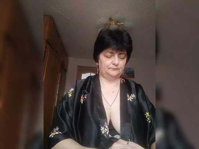 Offline IsXLoves on BongaCams