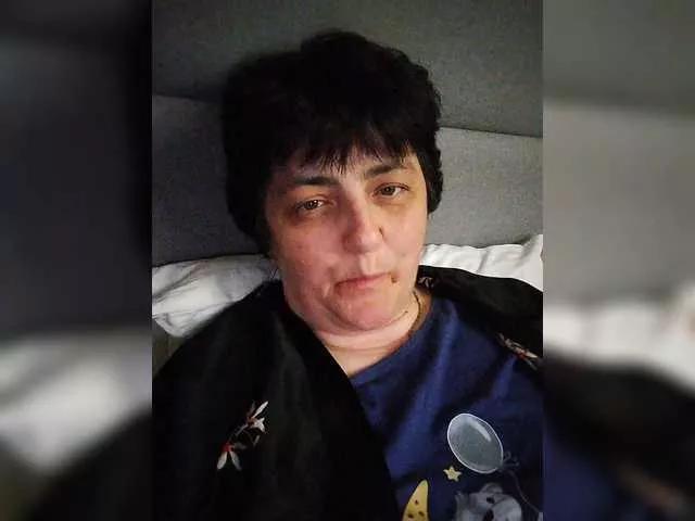 Offline IsXLoves on BongaCams