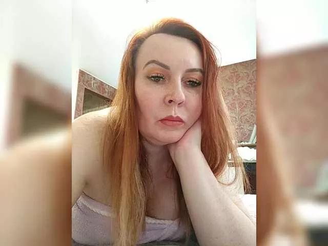 Freechat IvettaShine on BongaCams