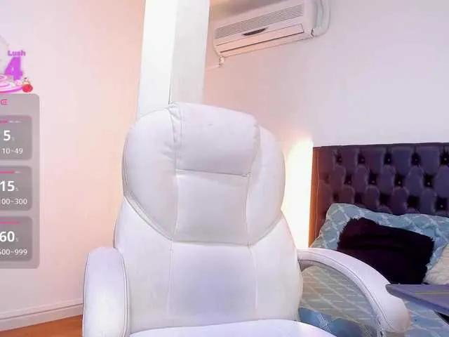 Offline ivi-lopezz on BongaCams