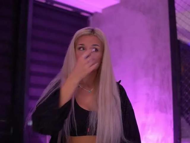 Freechat IvyRowa on BongaCams