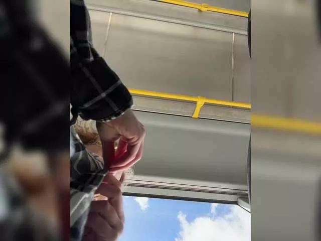 Freechat Janchi- on BongaCams