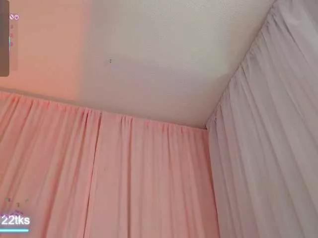 Offline jessihorny on BongaCams