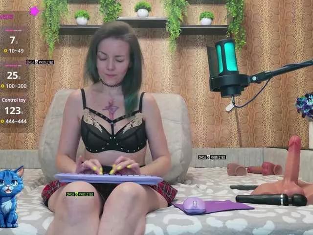 Offline JoyBlow on BongaCams