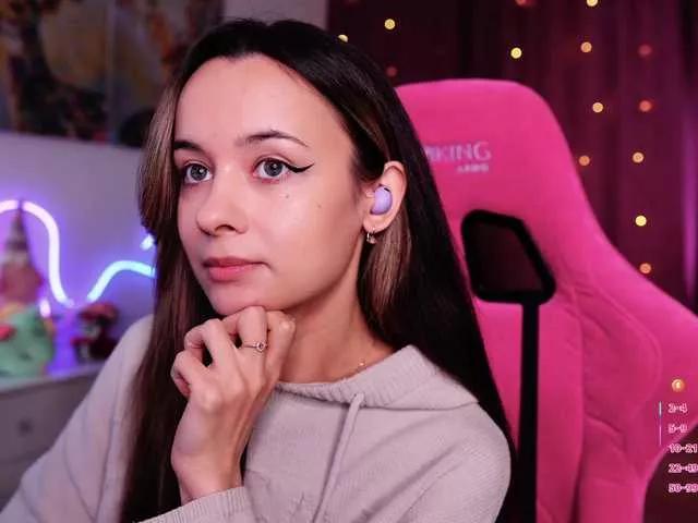 Offline JuicyAngel on BongaCams