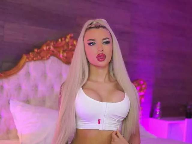 Offline JuicyJessye on BongaCams