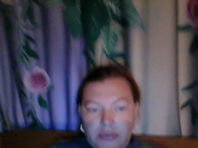 BongaCams Juliamad is Freechat Juliamad — I get turned on by confident guys and dirty talk