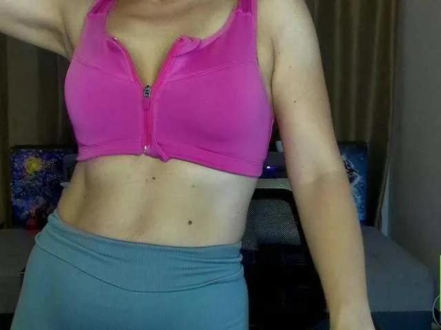 Offline Jullyblondkiss on BongaCams