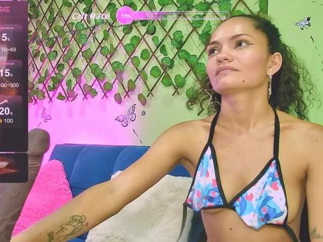 Karen-Ariass — My name i***aren, I am a very horny, open -minded Latin, I like role games and fetishes,