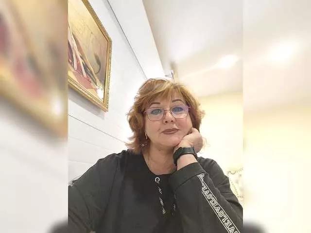 Offline KarinkaSweet on BongaCams