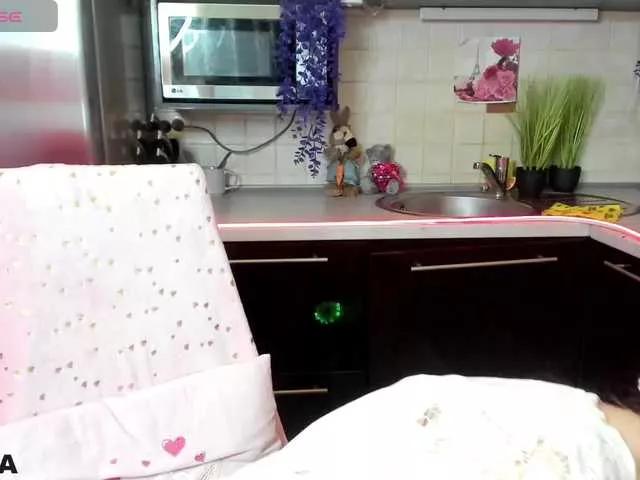 Offline KathelinBrik on BongaCams