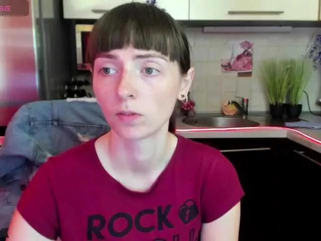 Offline KathelinBrik on BongaCams