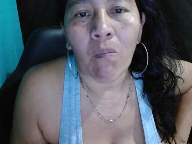 Offline katiamature on BongaCams