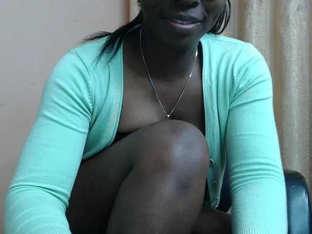 Freechat Katty-12 on BongaCams