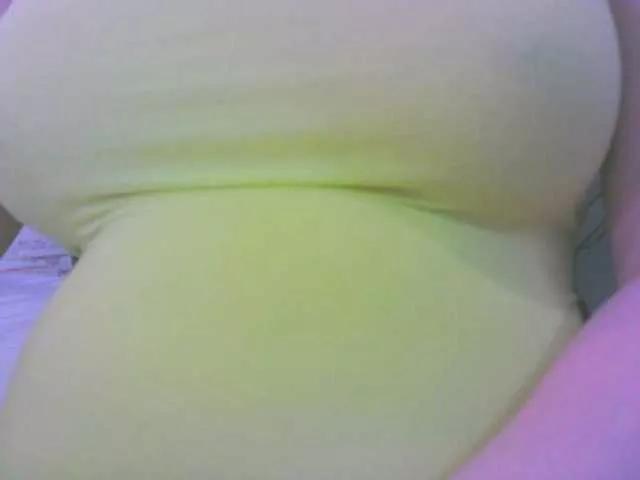 Offline KeepmepregO on BongaCams