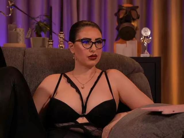 Offline KellyKent on BongaCams