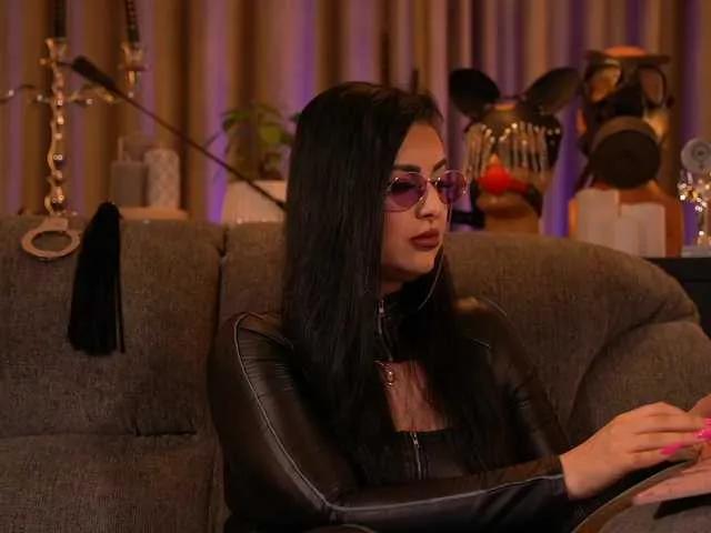 Offline KellyKent on BongaCams