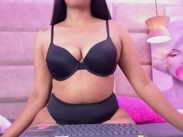 Offline KetraWesttt on BongaCams