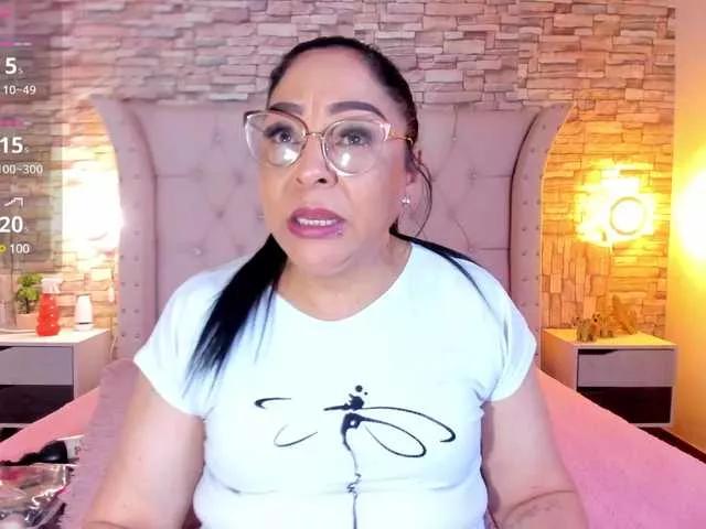 Offline Keyla-Ruiz on BongaCams