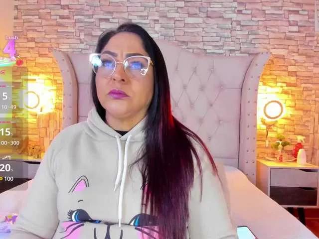 Offline Keyla-Ruiz on BongaCams