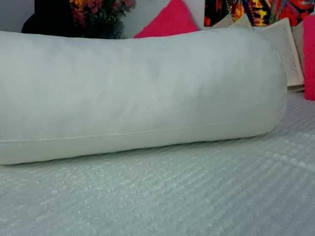 BongaCams kimberly-gray- is Freechat kimberly-gray- — A good compliment isn't the usual kind, but rather one that highlights her style, smile, and attitude. I love natural conversation, a touch of humor, and sensuality. Small gestures of respect speak louder than words, creating a real and genuine...