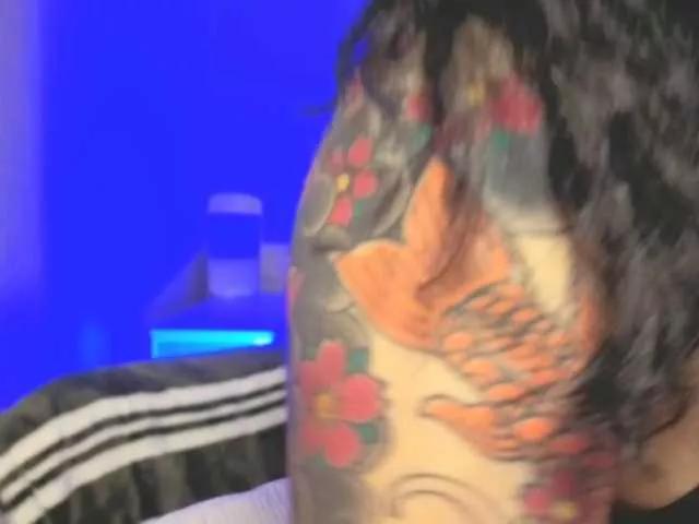 Offline Kimmiakiss22 on BongaCams