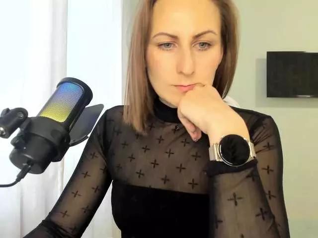 Offline Kiza9 on BongaCams