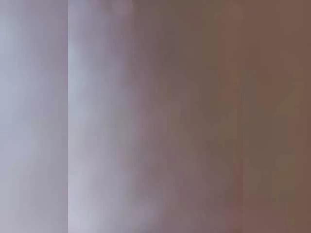 Offline Klybnichca on BongaCams