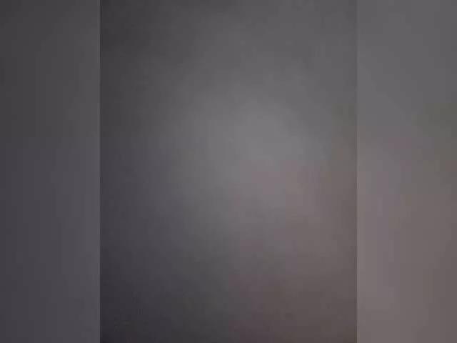 Offline Klybnichca on BongaCams