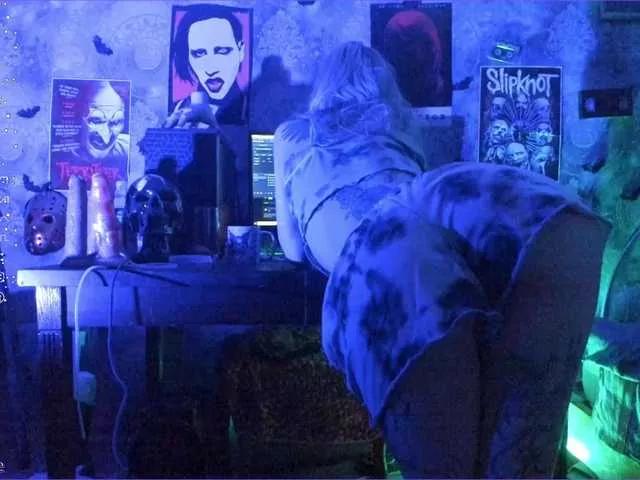 Offline Kuromi-Racer on BongaCams