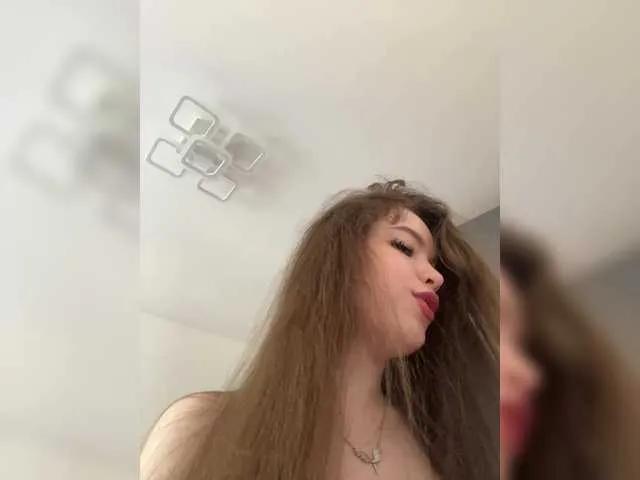 Offline LadyEmily on BongaCams