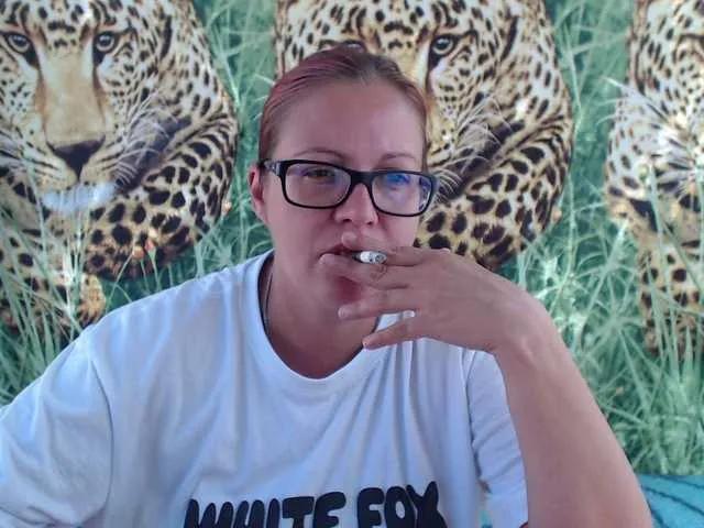 Offline LadyHellene on BongaCams