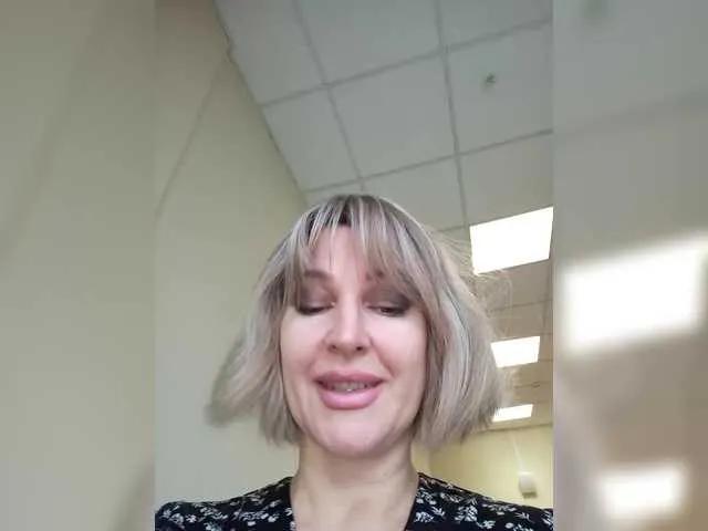 Offline LagoonJoy on BongaCams