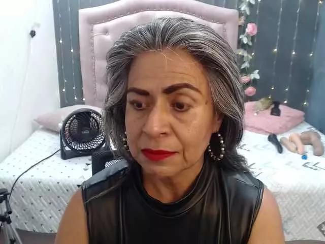 Offline lalisha-96 on BongaCams