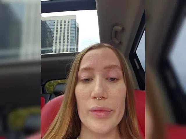 Offline lana-lana03 on BongaCams