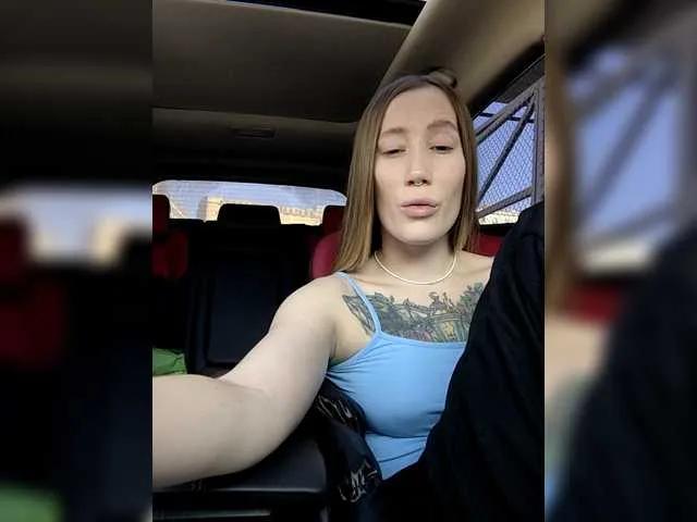 Offline lana-lana03 on BongaCams