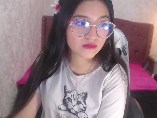 Offline laurenelove on BongaCams