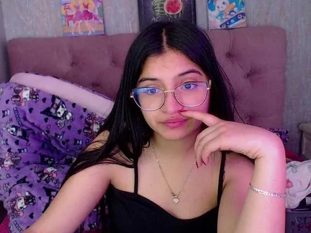 Offline laurenelove on BongaCams