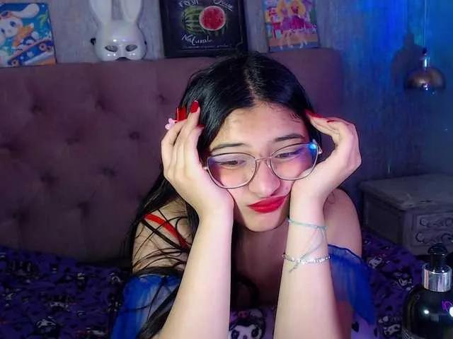 laurenelove — It warms me a lot to dominate me, I like to satisfy others, to make me come to shake