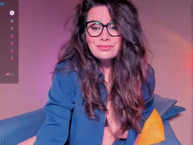 Freechat LavernaBlack on BongaCams