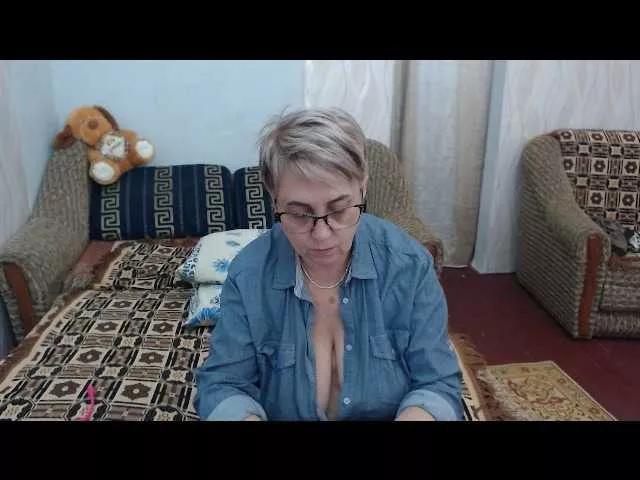 Offline LedyMargaret on BongaCams