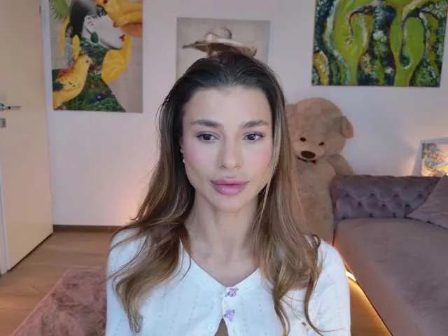 Offline LennaGodess on BongaCams