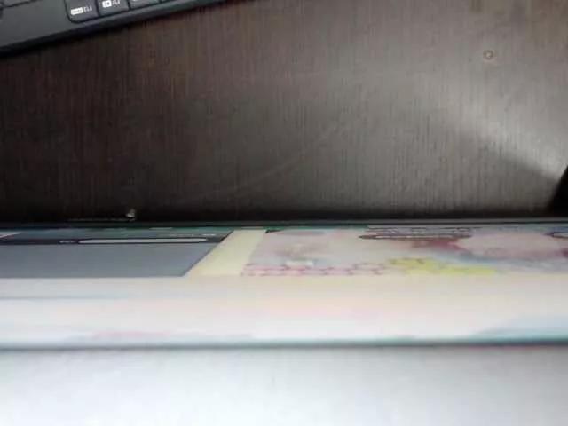 Offline leonela on BongaCams