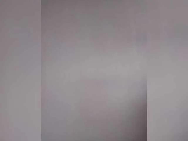 Offline Leylla on BongaCams